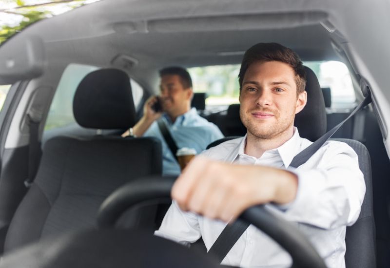 How Car Rental Services in Muscat Make Business Travel Easier